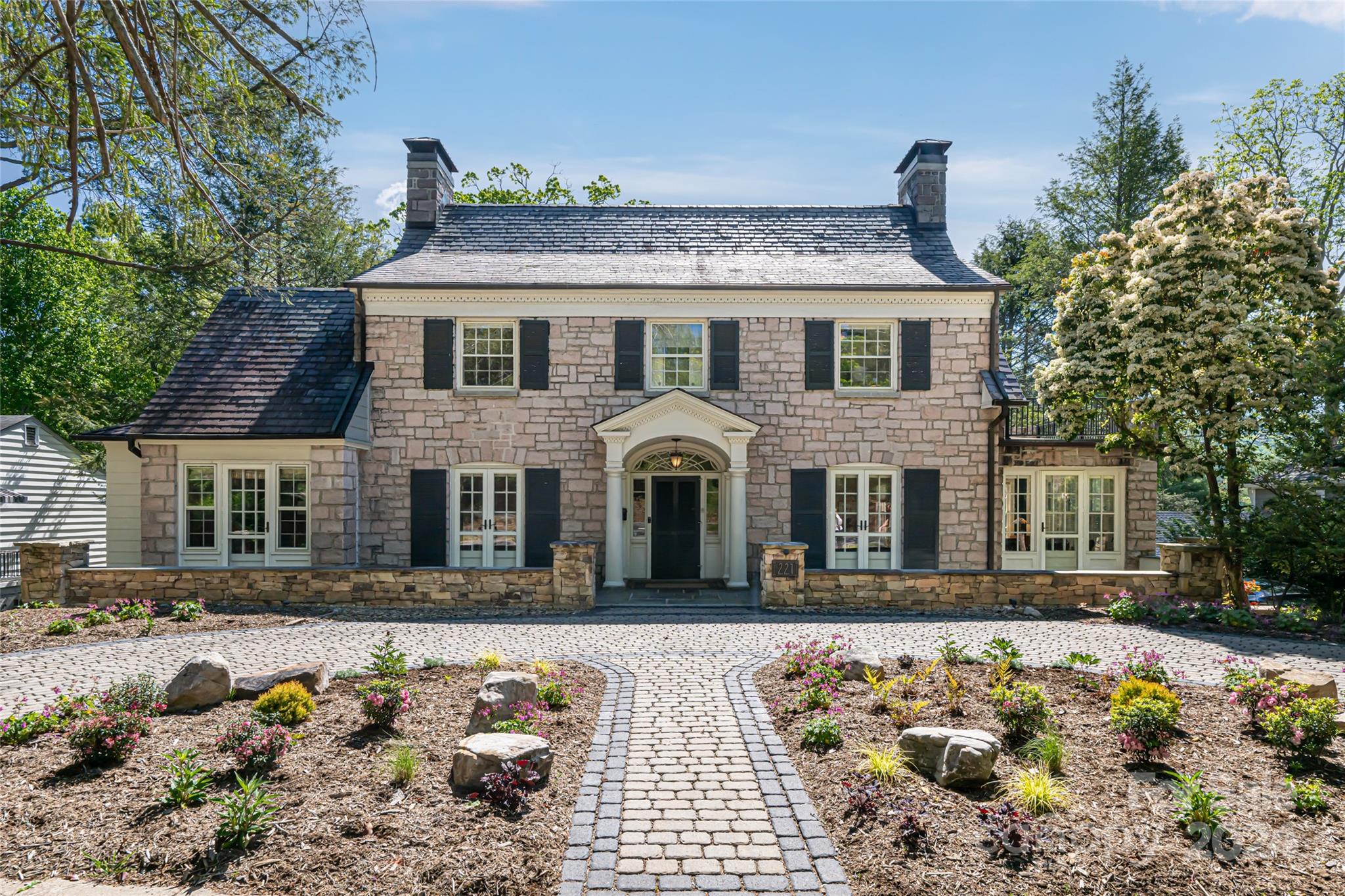 221 Kimberly Avenue Asheville NC 28804