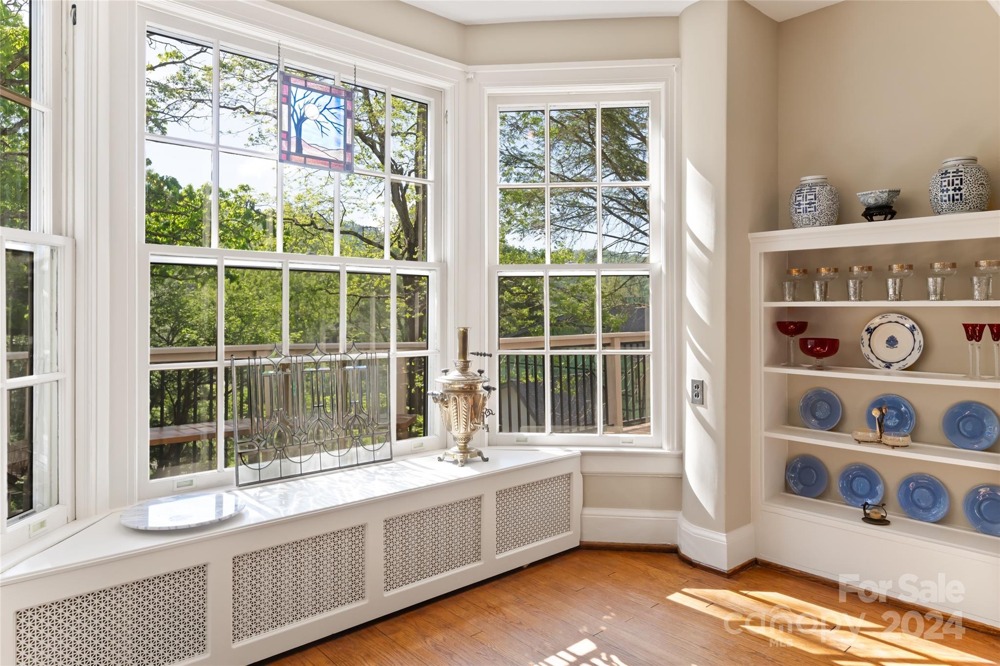 221 Kimberly Avenue Asheville NC 28804