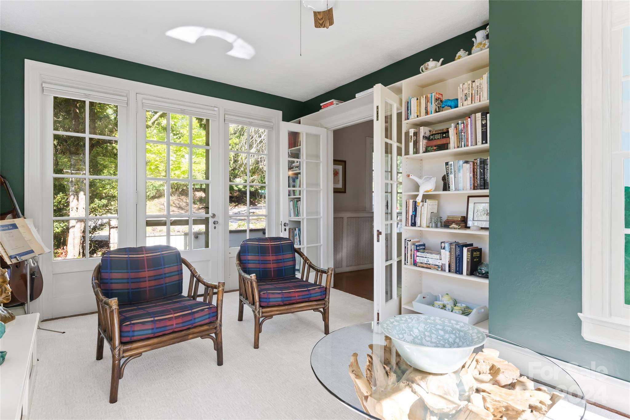 221 Kimberly Avenue Asheville NC 28804