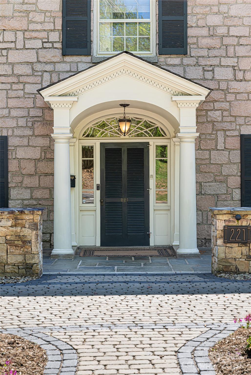 221 Kimberly Avenue Asheville NC 28804