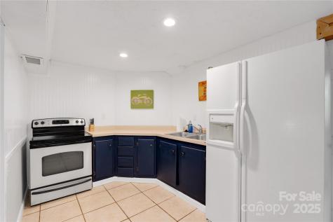 23 Springwood Drive Asheville NC 28805