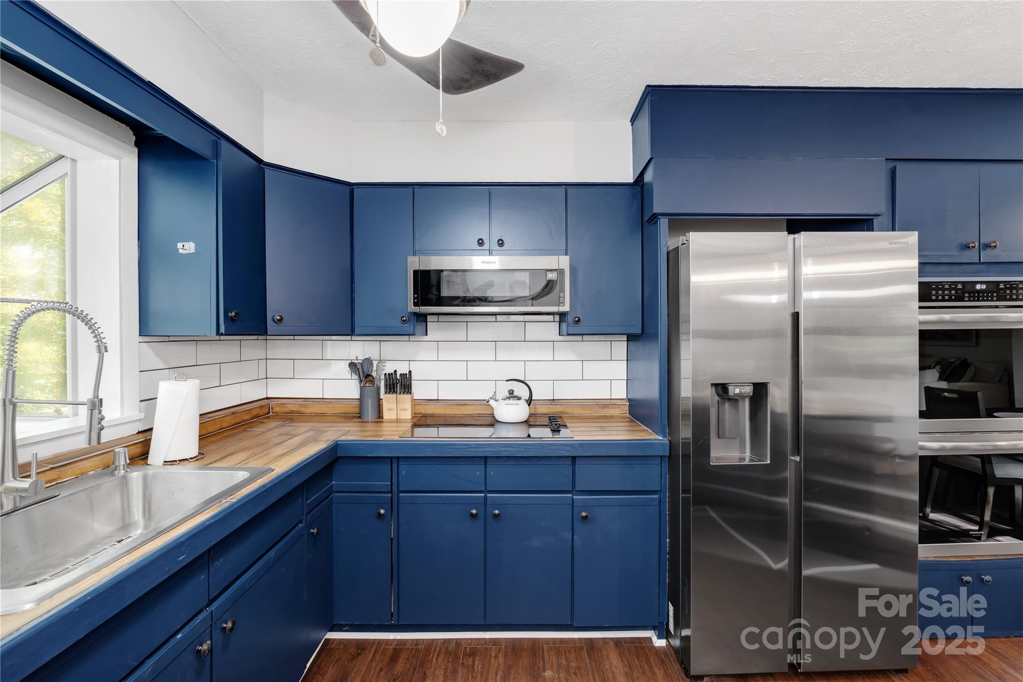 23 Springwood Drive Asheville NC 28805