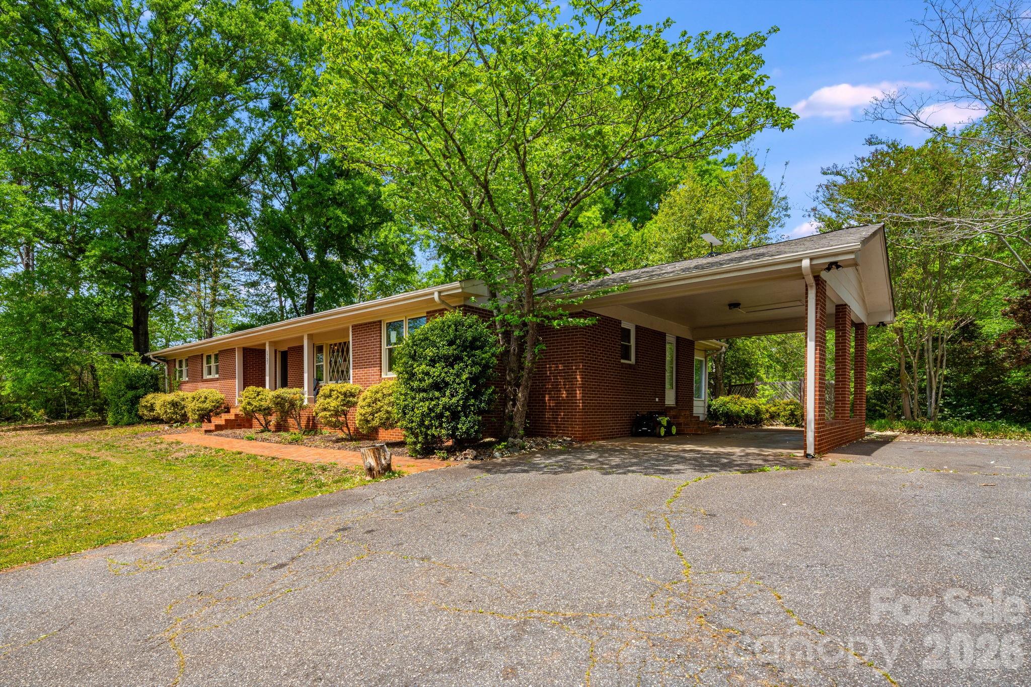1737 Whitesides Road Forest City NC 28043