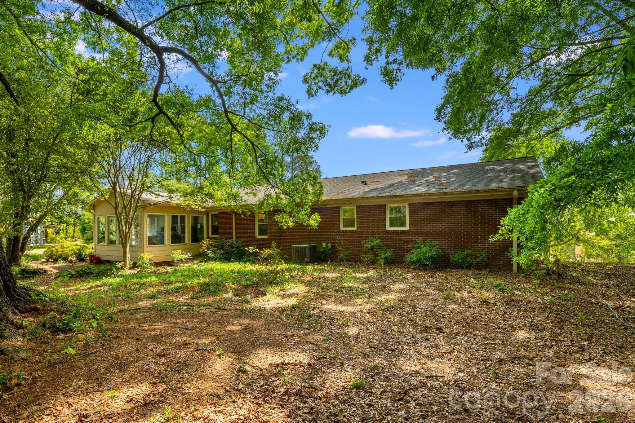 1737 Whitesides Road Forest City NC 28043