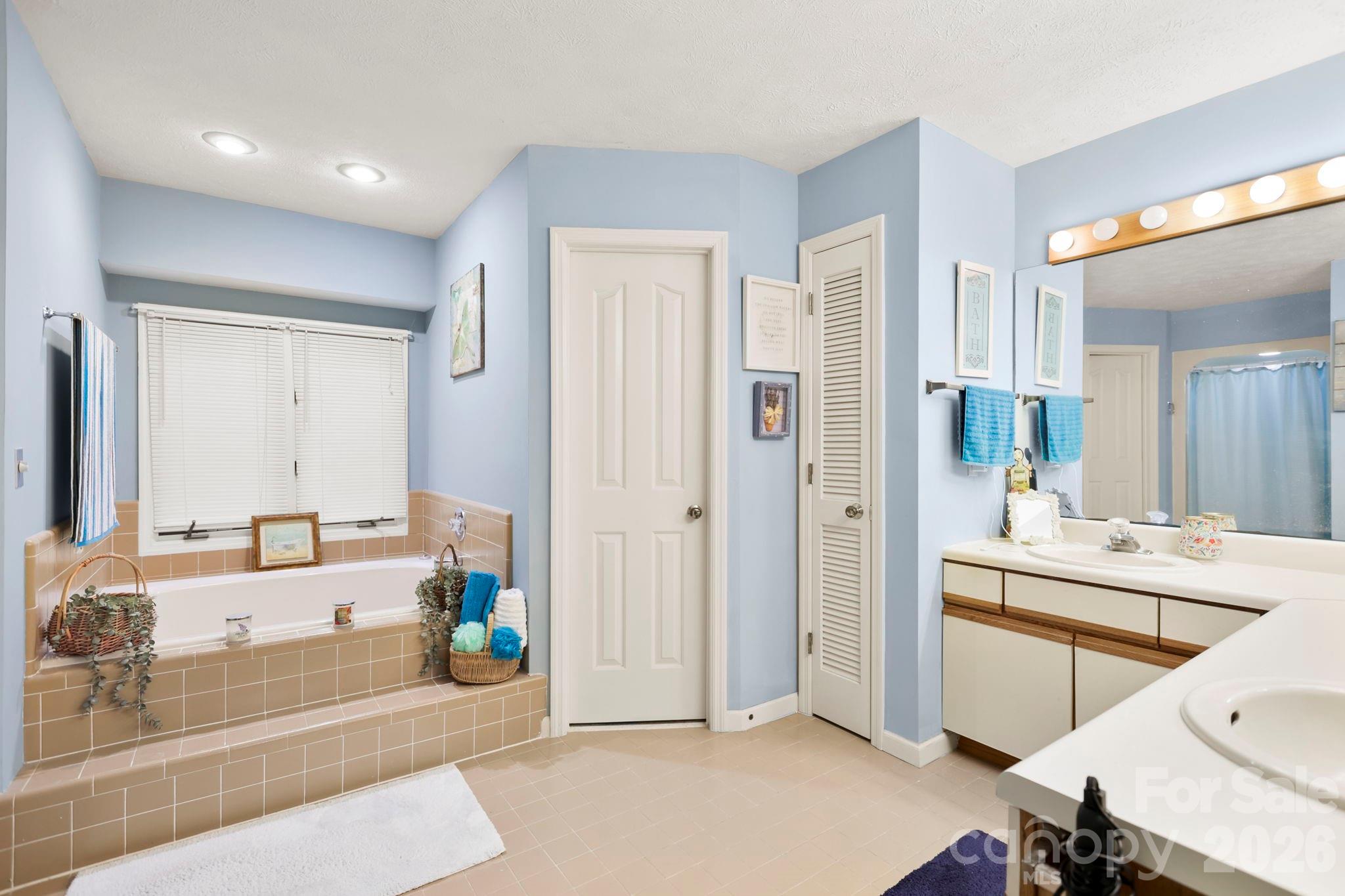446 Silver Fox Lane Pisgah Forest NC 28768
