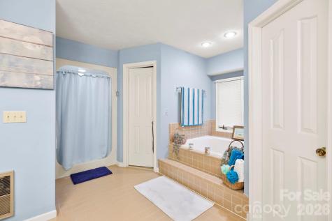 446 Silver Fox Lane Pisgah Forest NC 28768