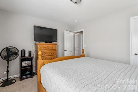3896 Lake Breeze Drive Sherrills Ford NC 28673