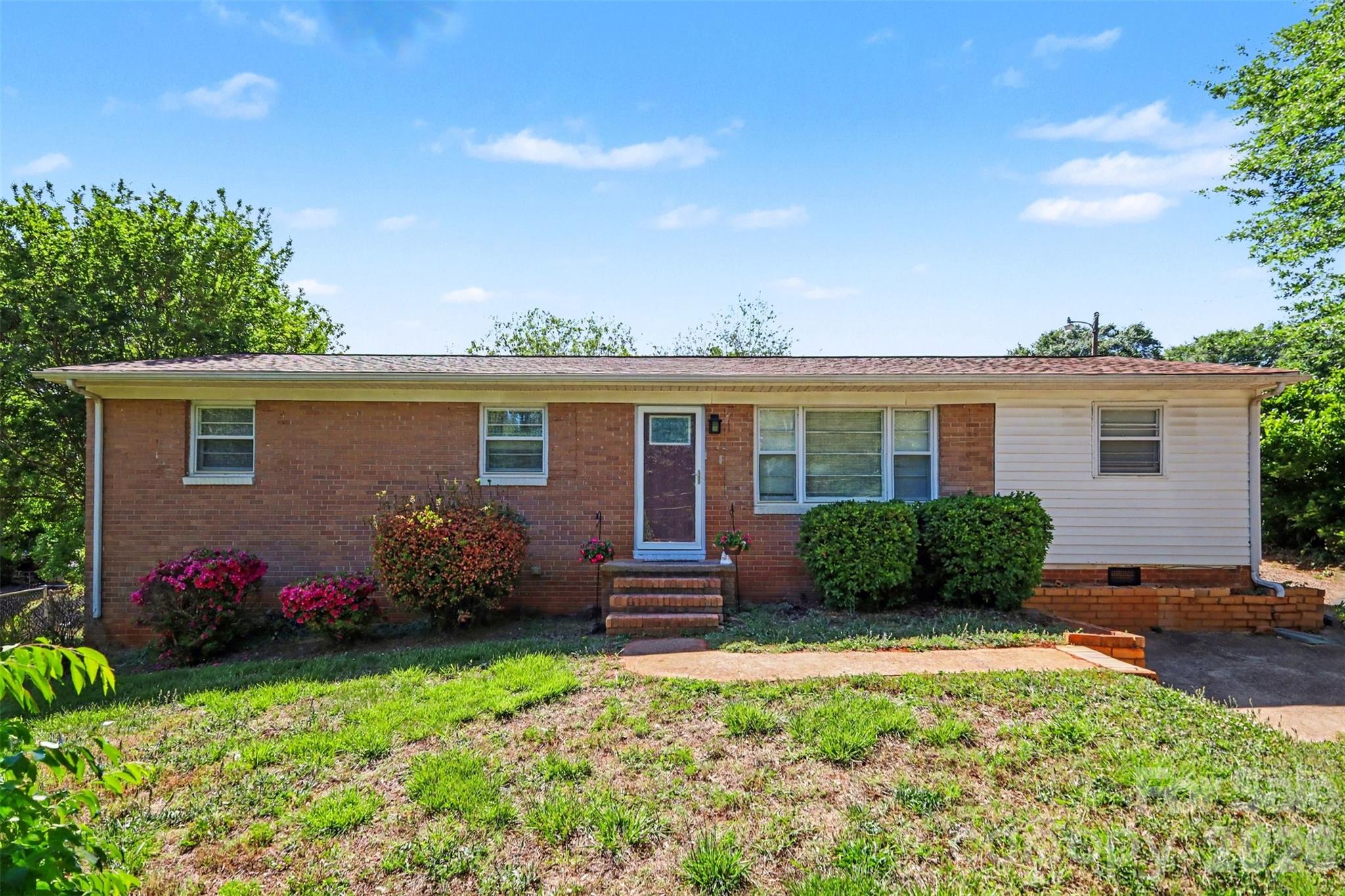 1907 Alpine Lane Gastonia NC 28054