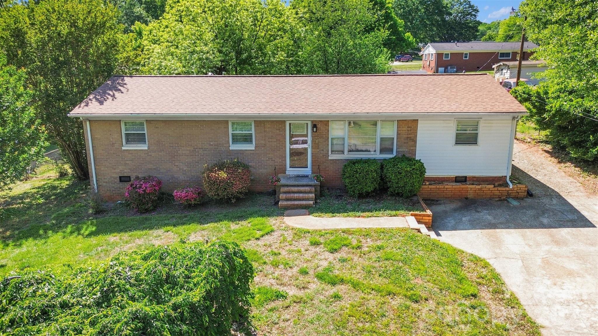1907 Alpine Lane Gastonia NC 28054