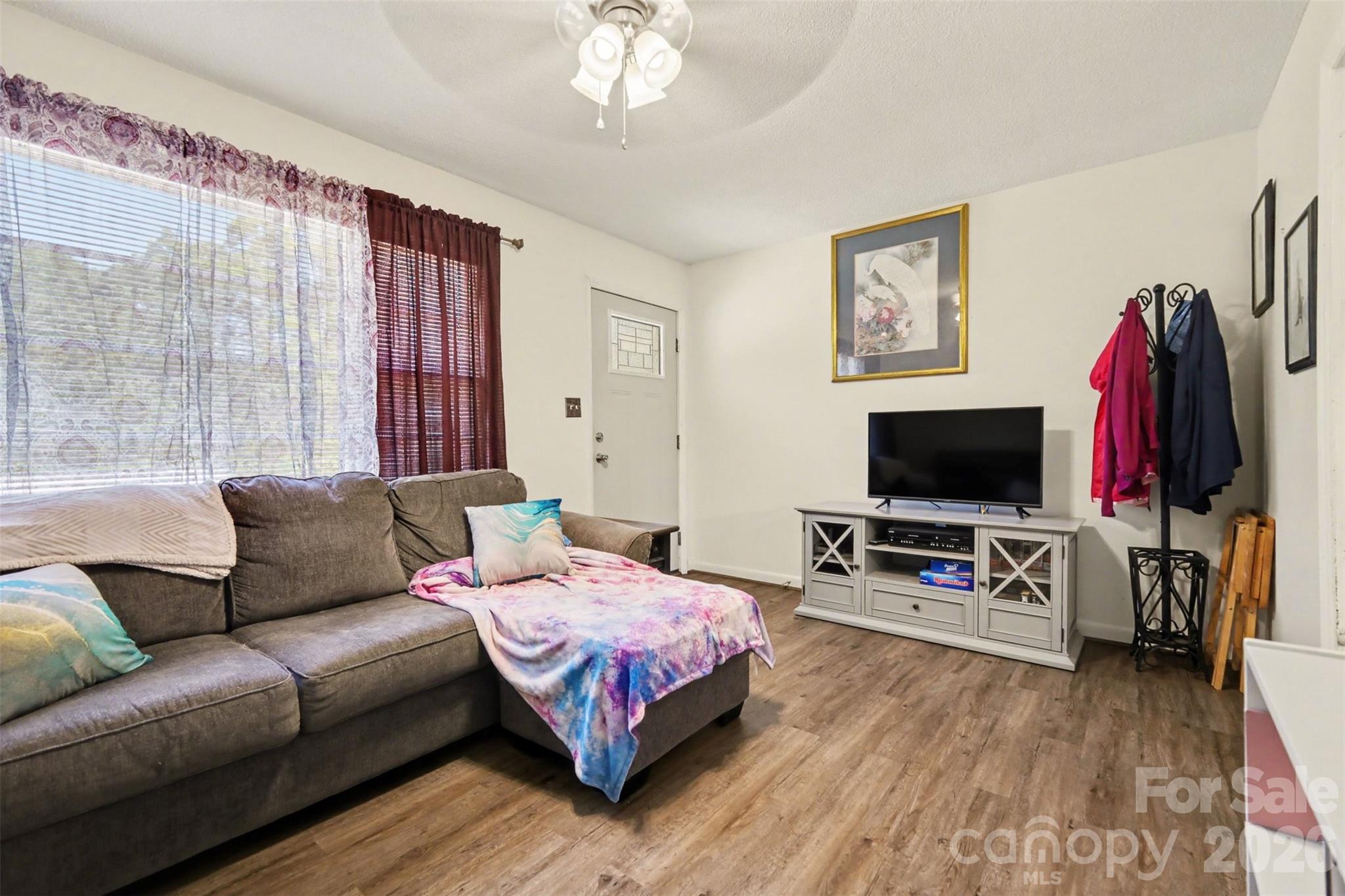 1907 Alpine Lane Gastonia NC 28054