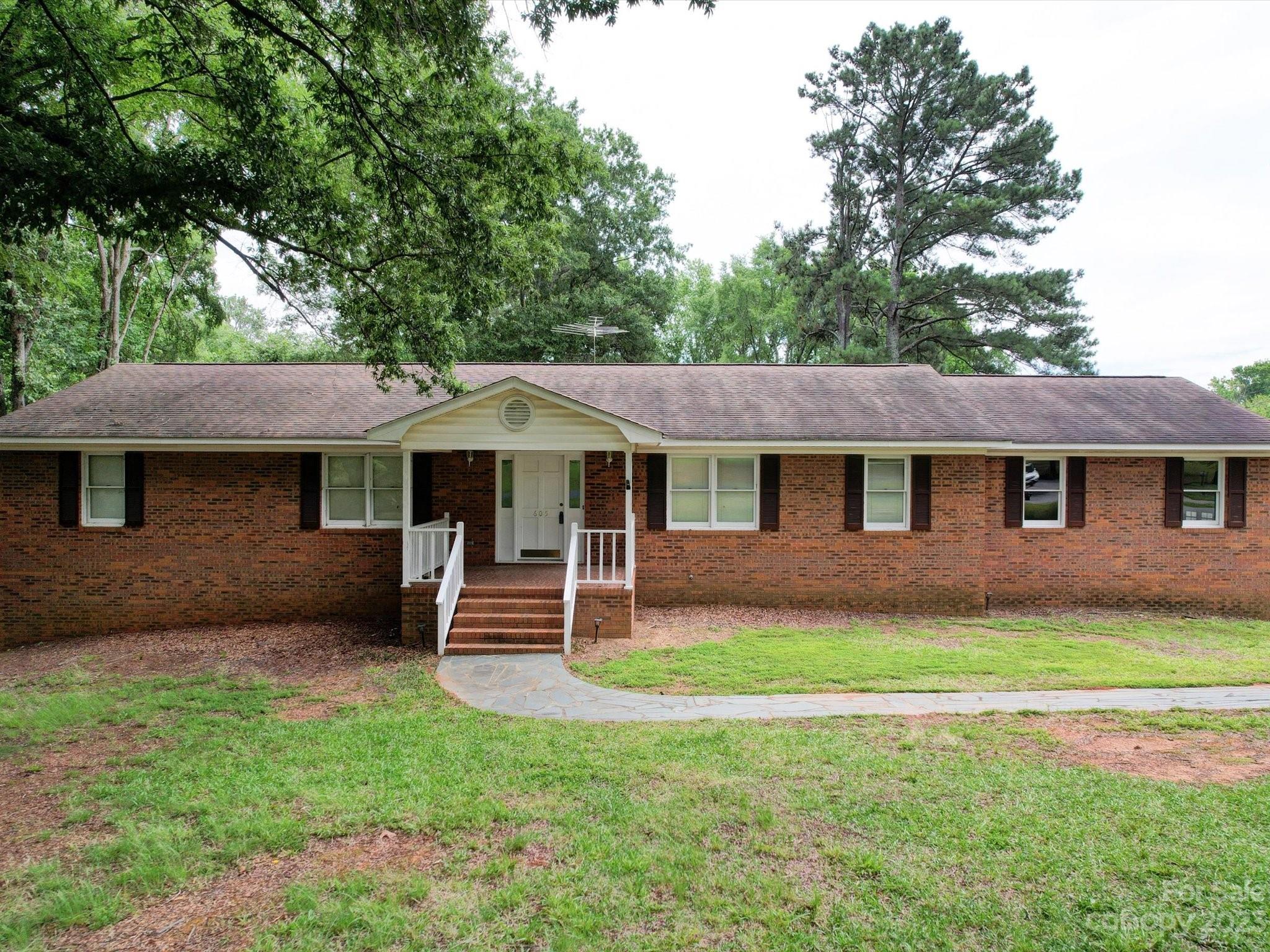 605 Heatherwood Drive Monroe NC 28112