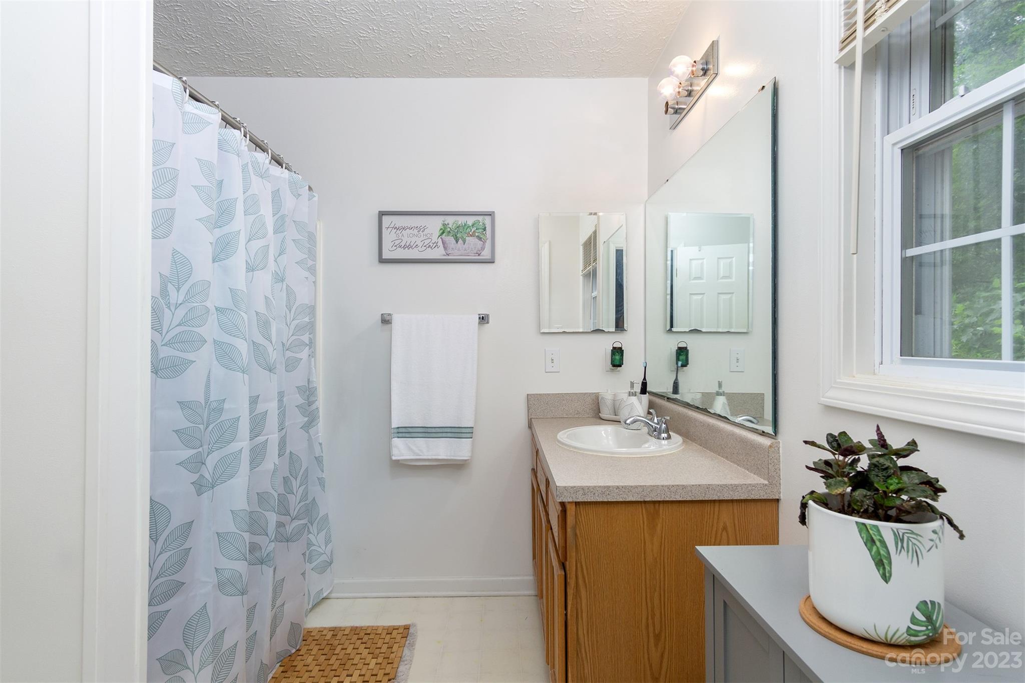 14 Deseret Drive Arden NC 28704
