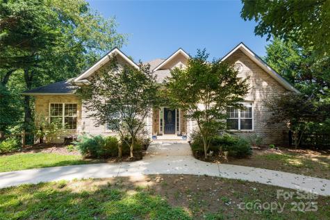 47 Timberwood Drive Asheville NC 28806