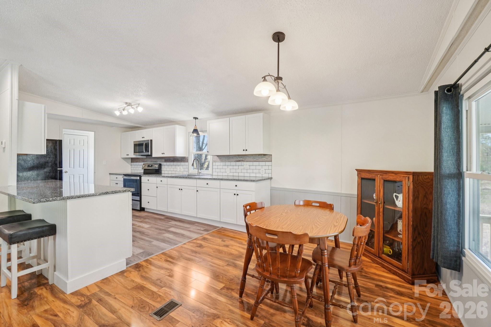 200 Cranbrook Circle Hendersonville NC 28792