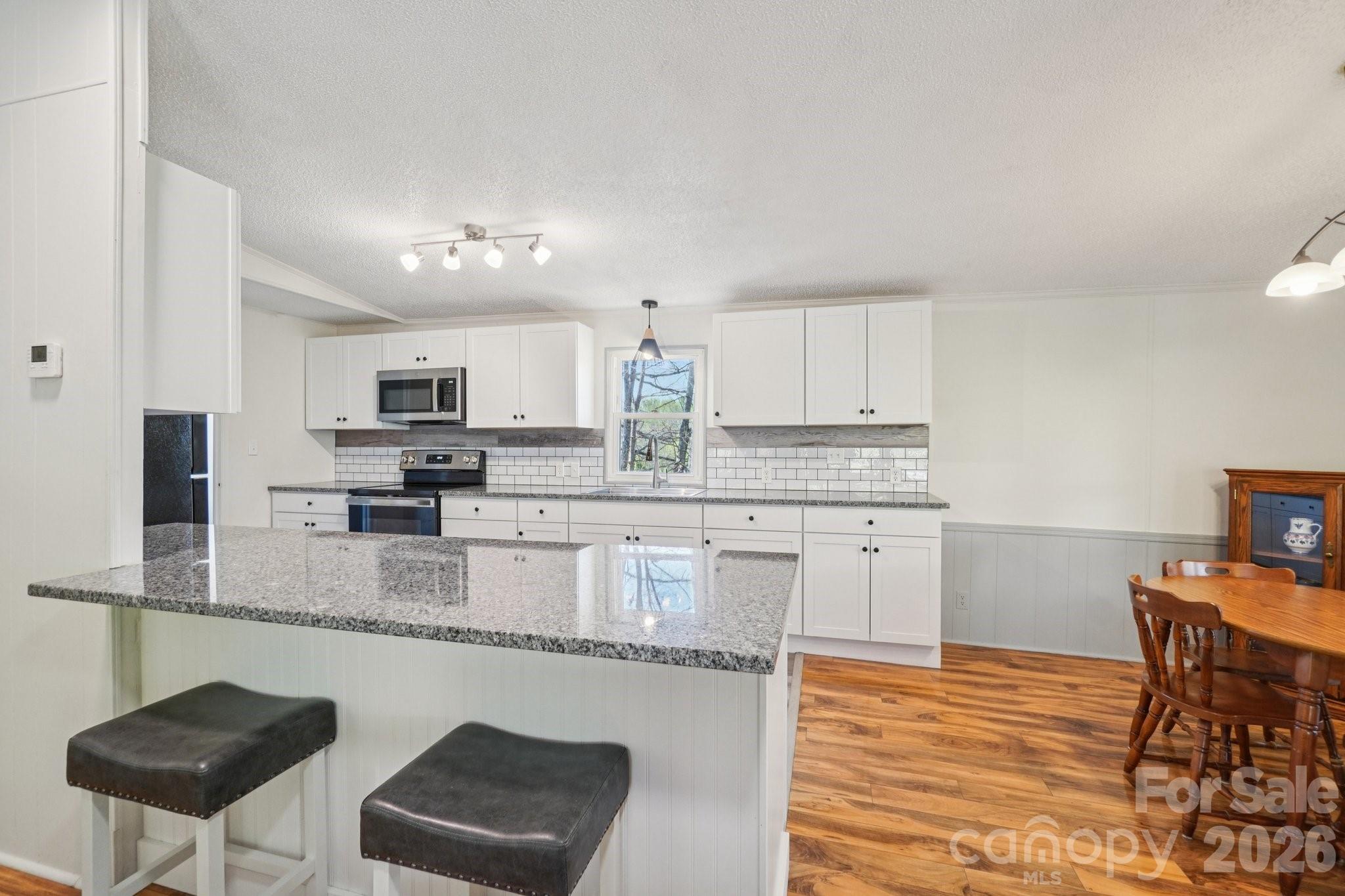 200 Cranbrook Circle Hendersonville NC 28792