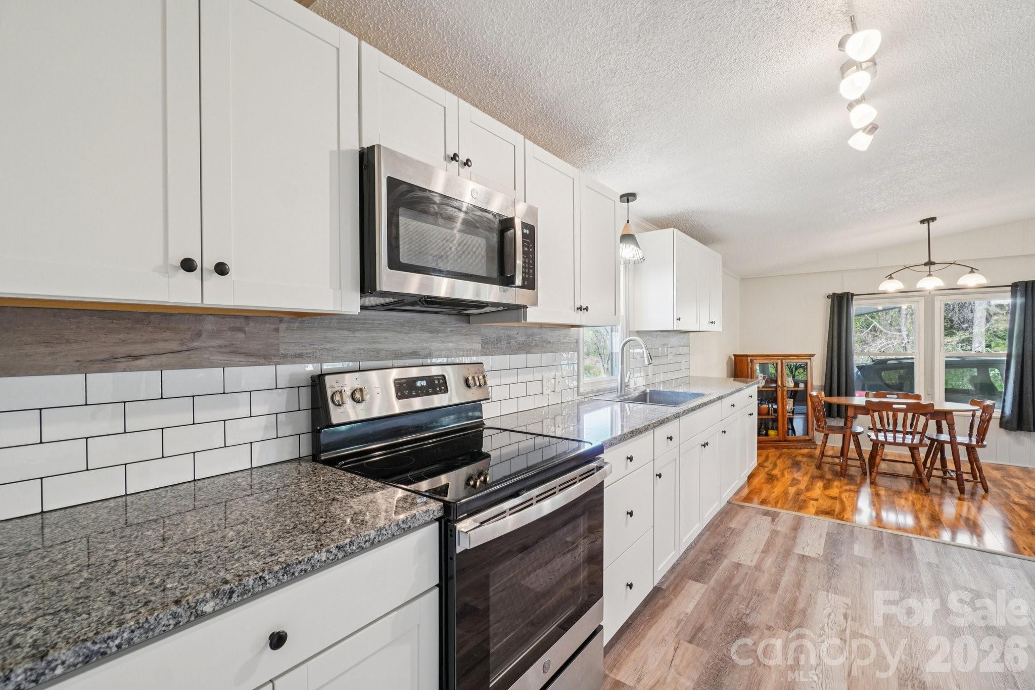 200 Cranbrook Circle Hendersonville NC 28792