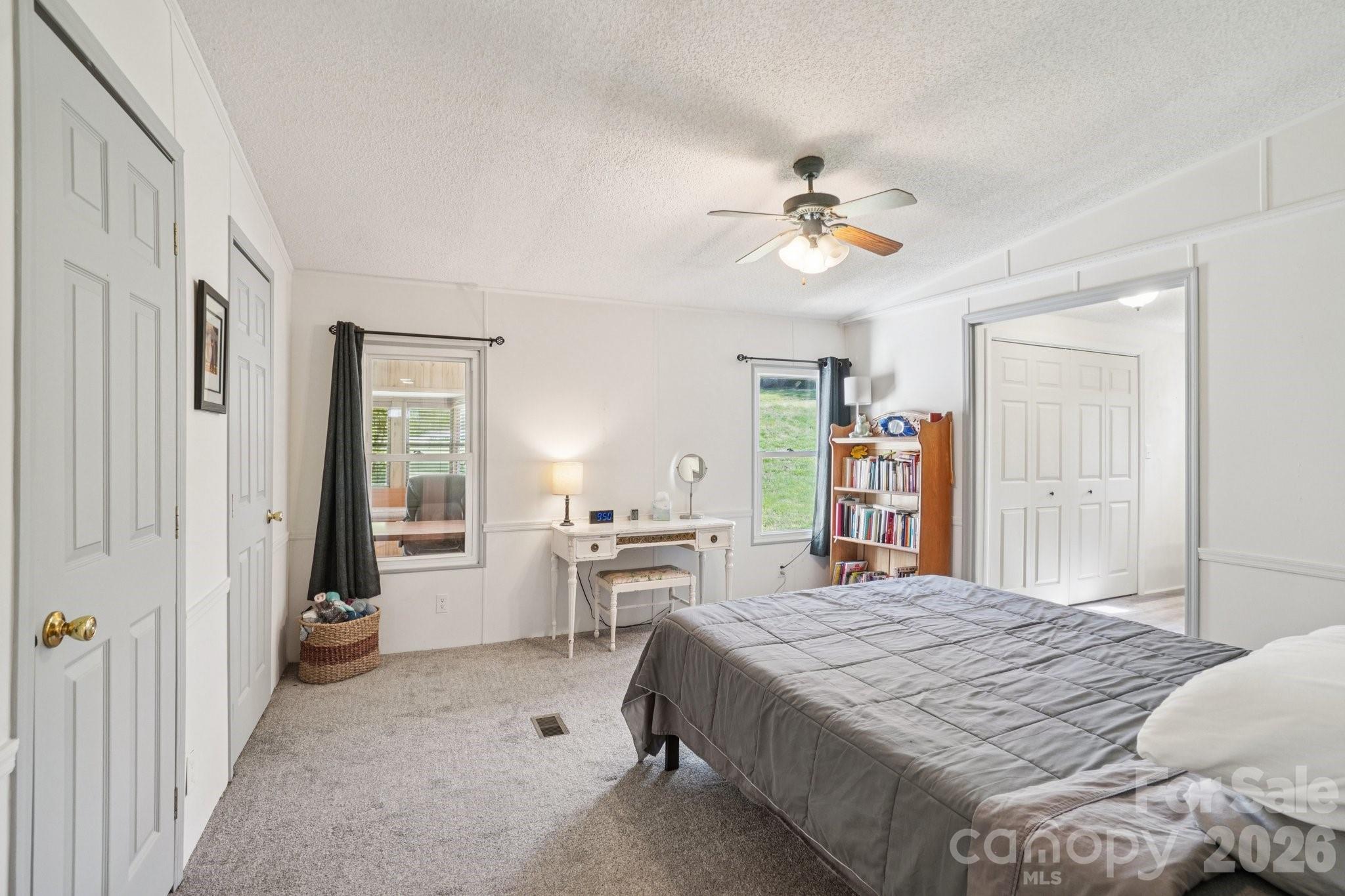 200 Cranbrook Circle Hendersonville NC 28792