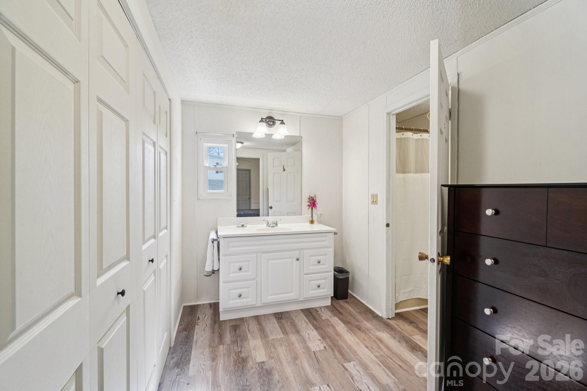 200 Cranbrook Circle Hendersonville NC 28792