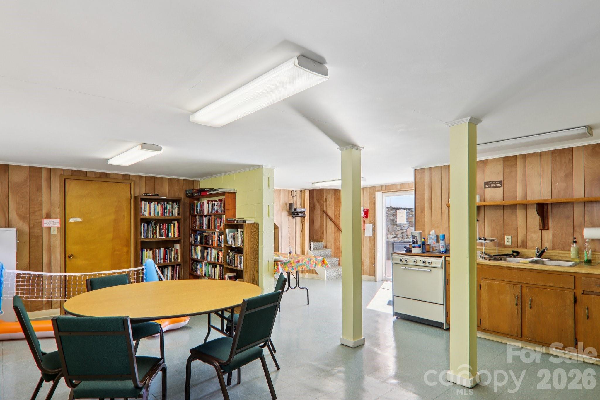 200 Cranbrook Circle Hendersonville NC 28792