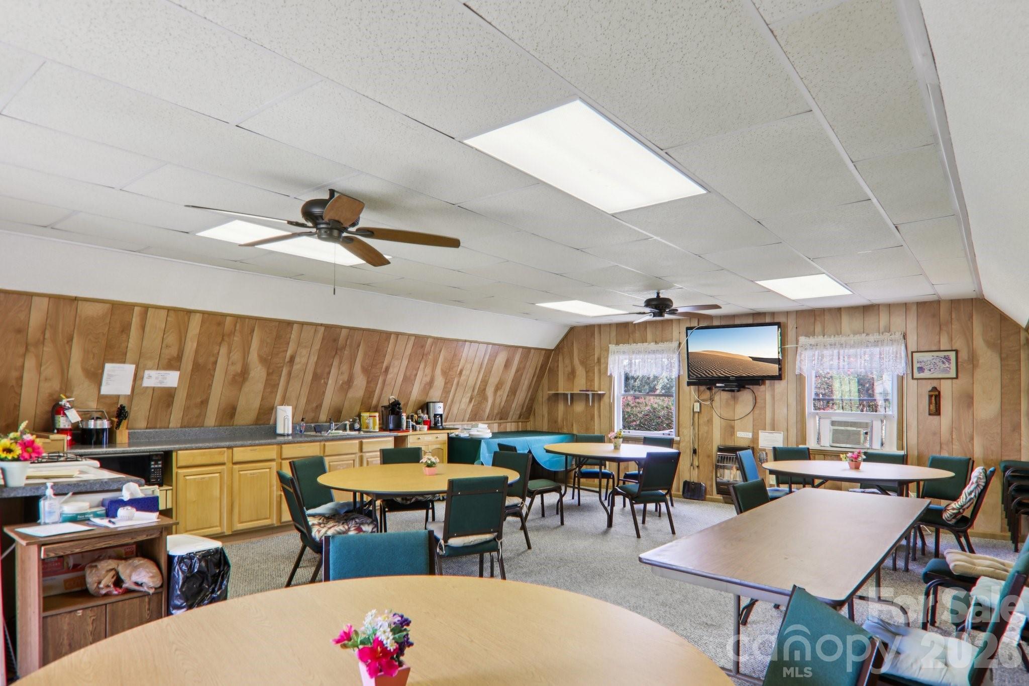 200 Cranbrook Circle Hendersonville NC 28792