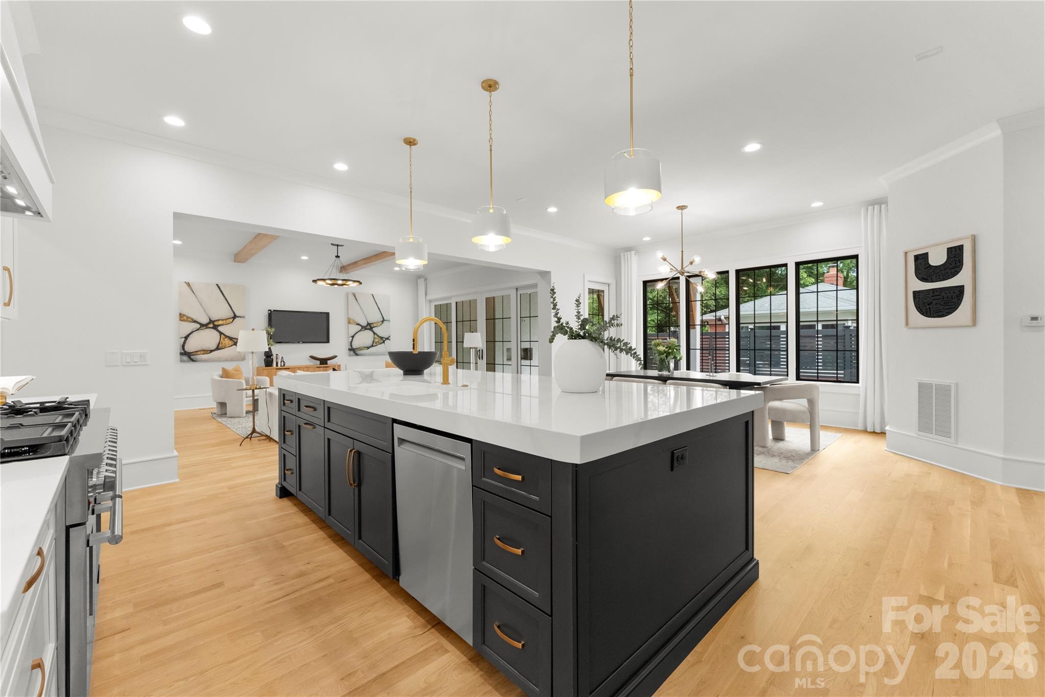 4142 Pineview Road Charlotte NC 28211