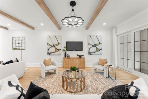 4142 Pineview Road Charlotte NC 28211