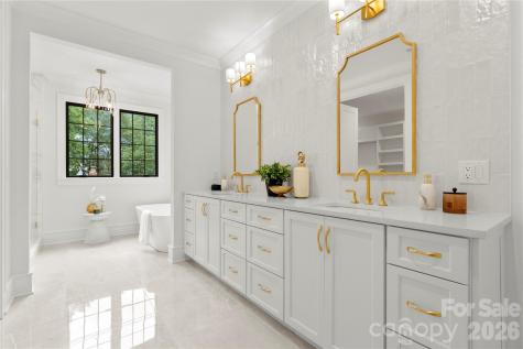 4142 Pineview Road Charlotte NC 28211