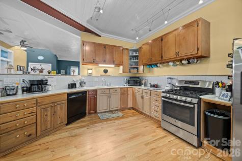 1223 S Lafayette Street Shelby NC 28152