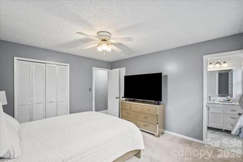 1527 Rhyne Street Shelby NC 28152