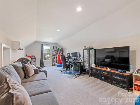 1711 Plantation Loop Morganton NC 28655