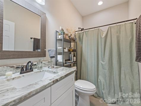1711 Plantation Loop Morganton NC 28655