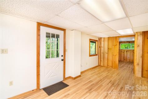 298 Timbuktu Road Sylva NC 28779
