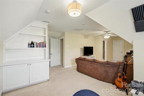 2312 Cota Court Charlotte NC 28262