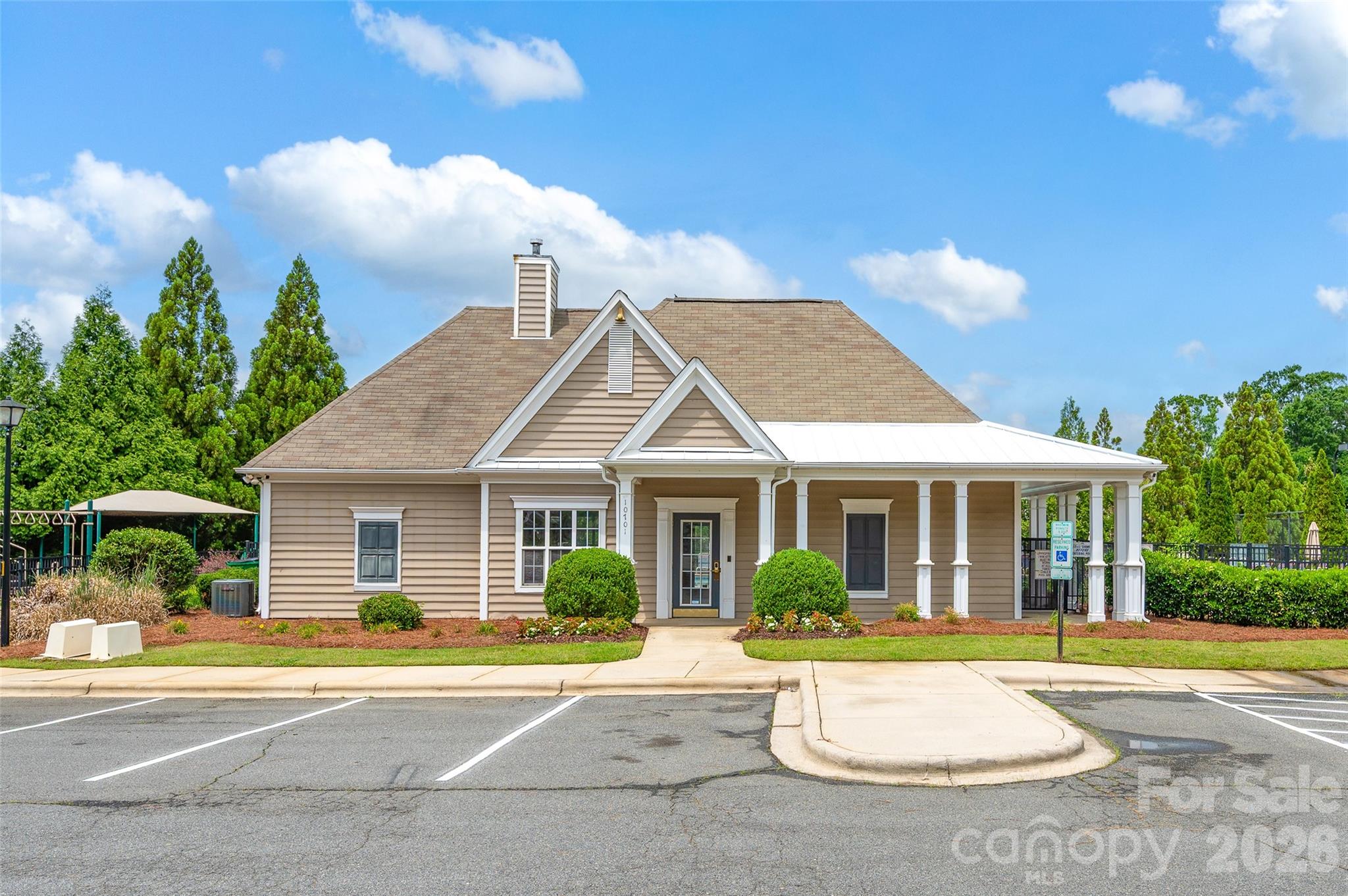 2012 Arbor Vista Drive Charlotte NC 28262