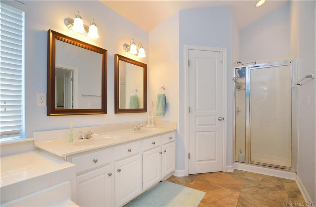 9535 Long Hill Drive Charlotte NC 28214
