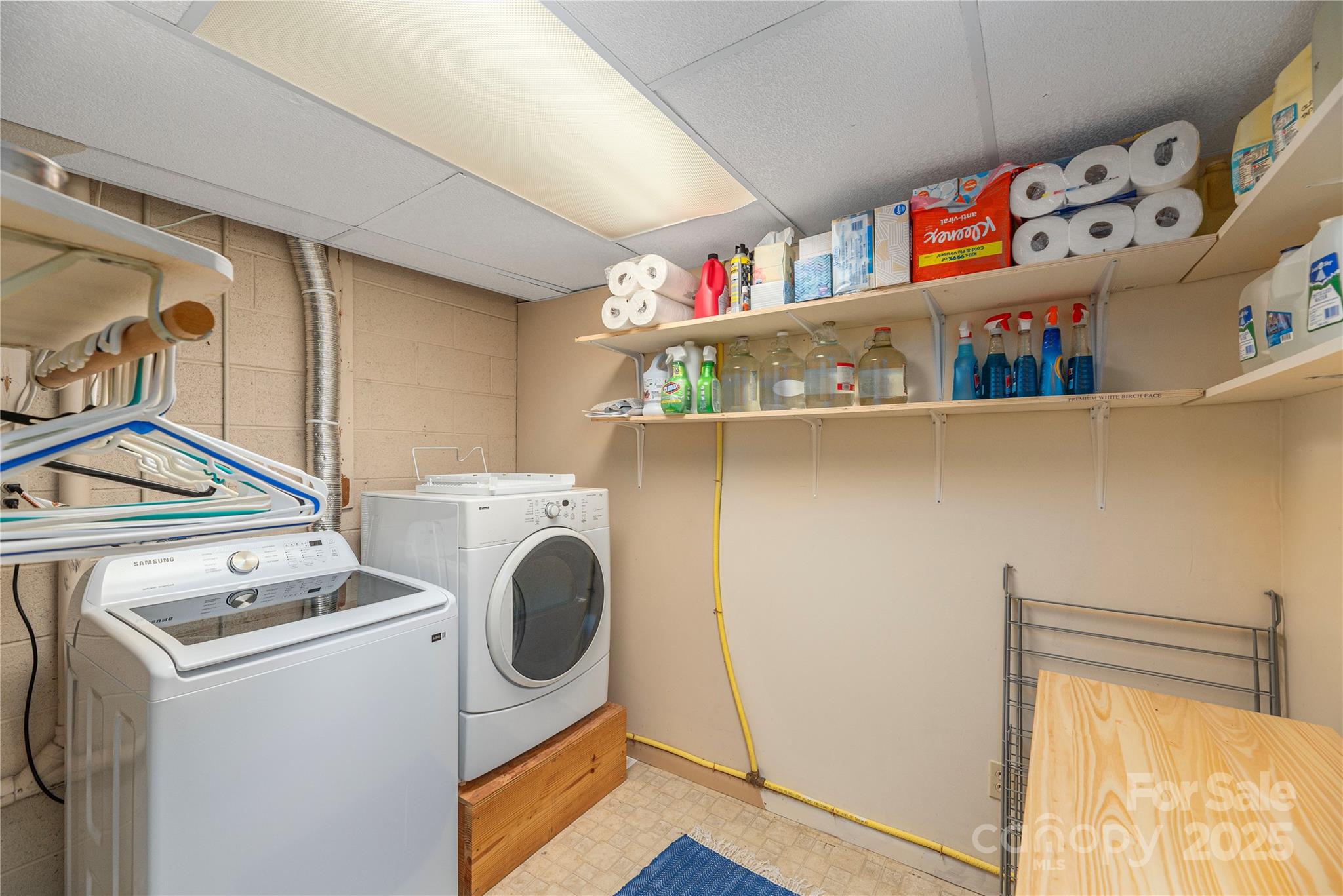 17 Red Oak Lane Alexander NC 28701