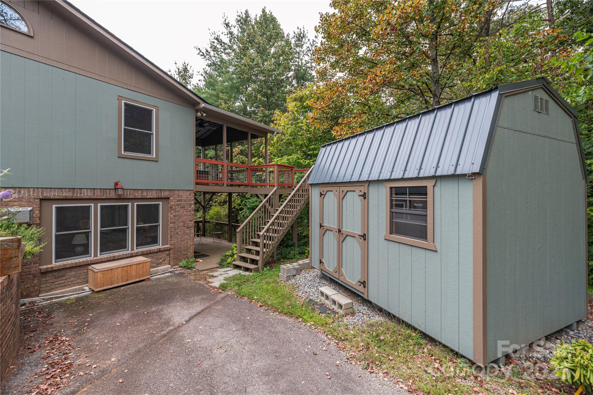 17 Red Oak Lane Alexander NC 28701