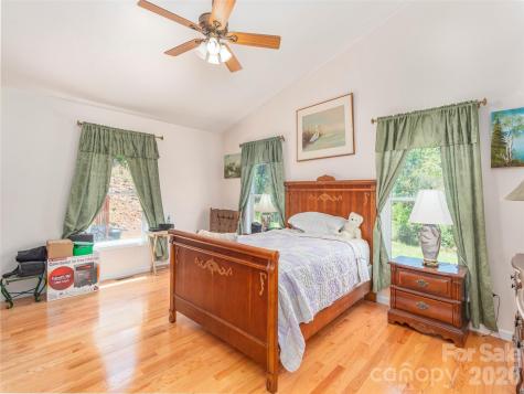 1120 Jacobs Branch Road Franklin NC 28734