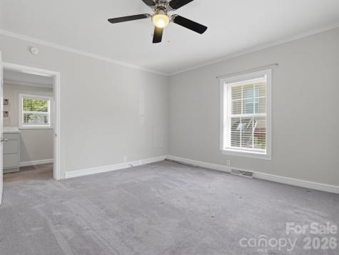 158 NW Academy Street Concord NC 28025