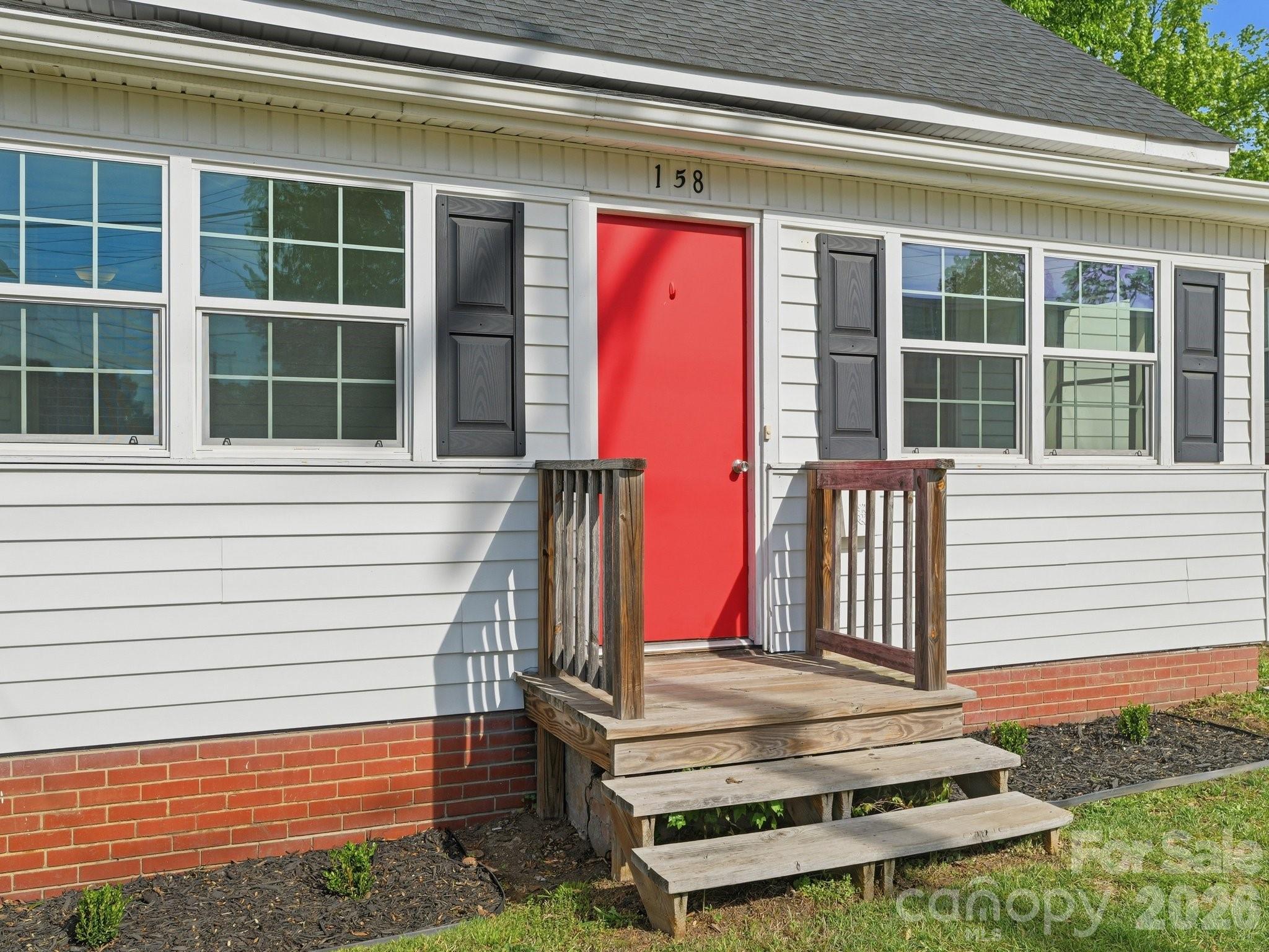 158 NW Academy Street Concord NC 28025
