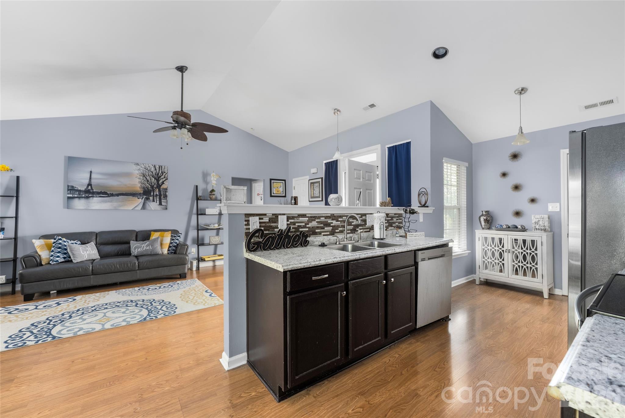 9713 Veronica Drive Charlotte NC 28215