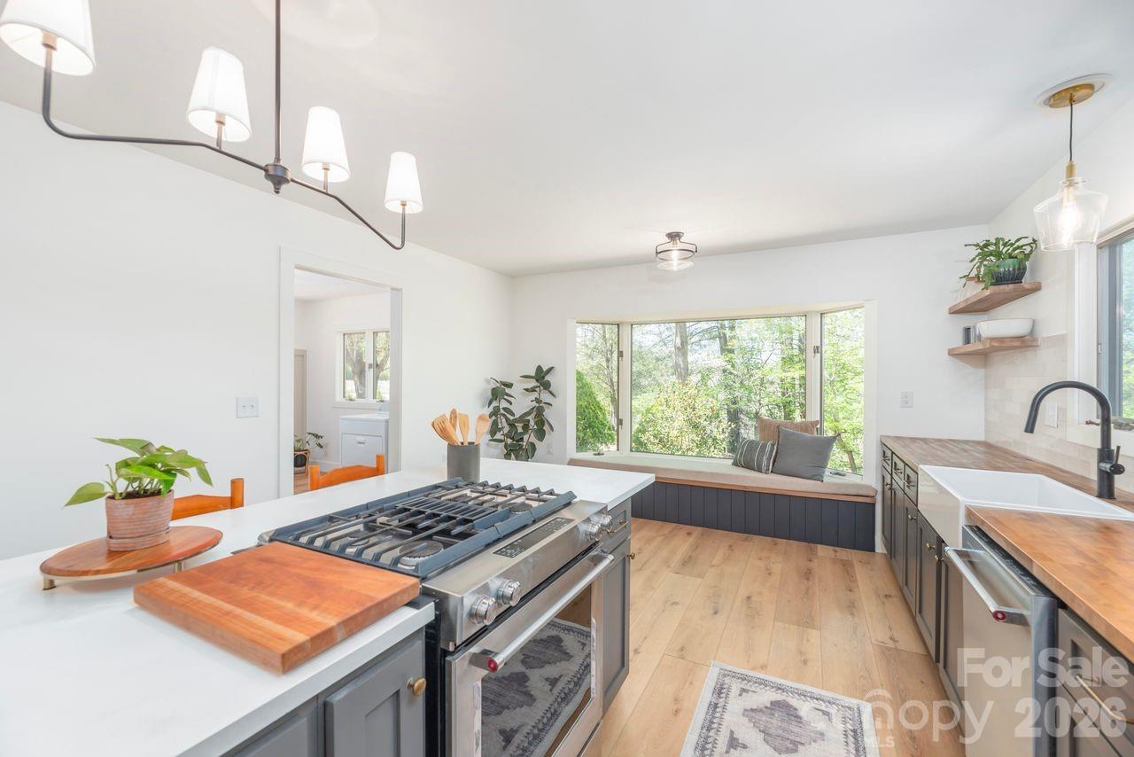 431 Pleasant Grove Road Hendersonville NC 28739