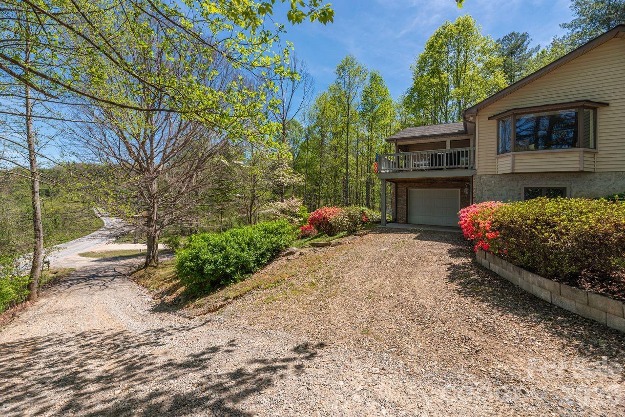 431 Pleasant Grove Road Hendersonville NC 28739