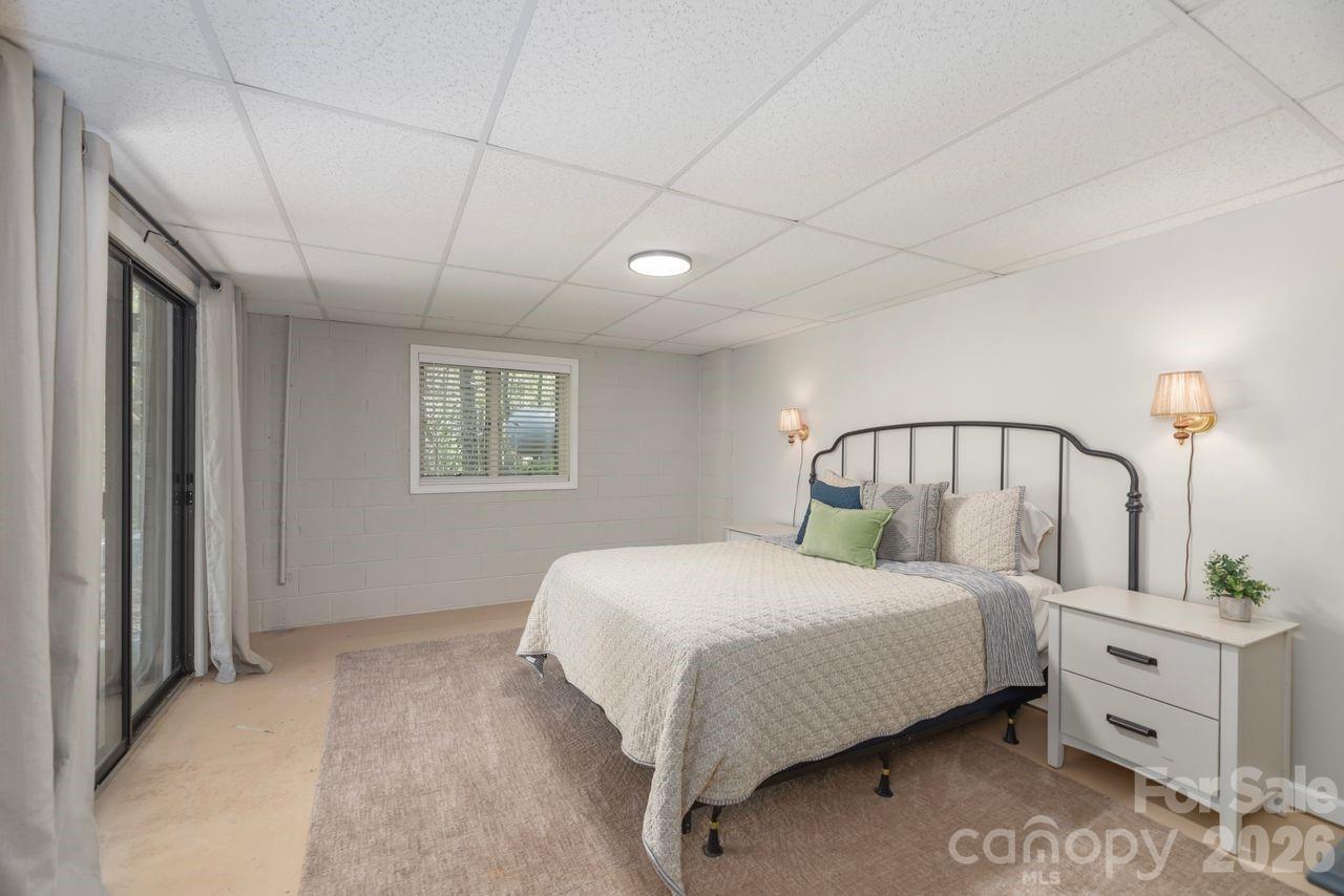 431 Pleasant Grove Road Hendersonville NC 28739