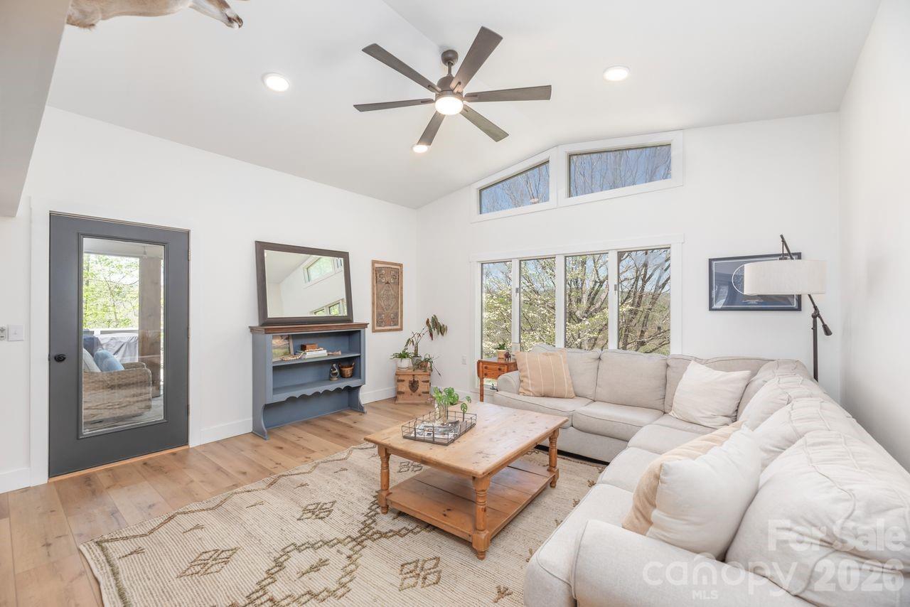 431 Pleasant Grove Road Hendersonville NC 28739