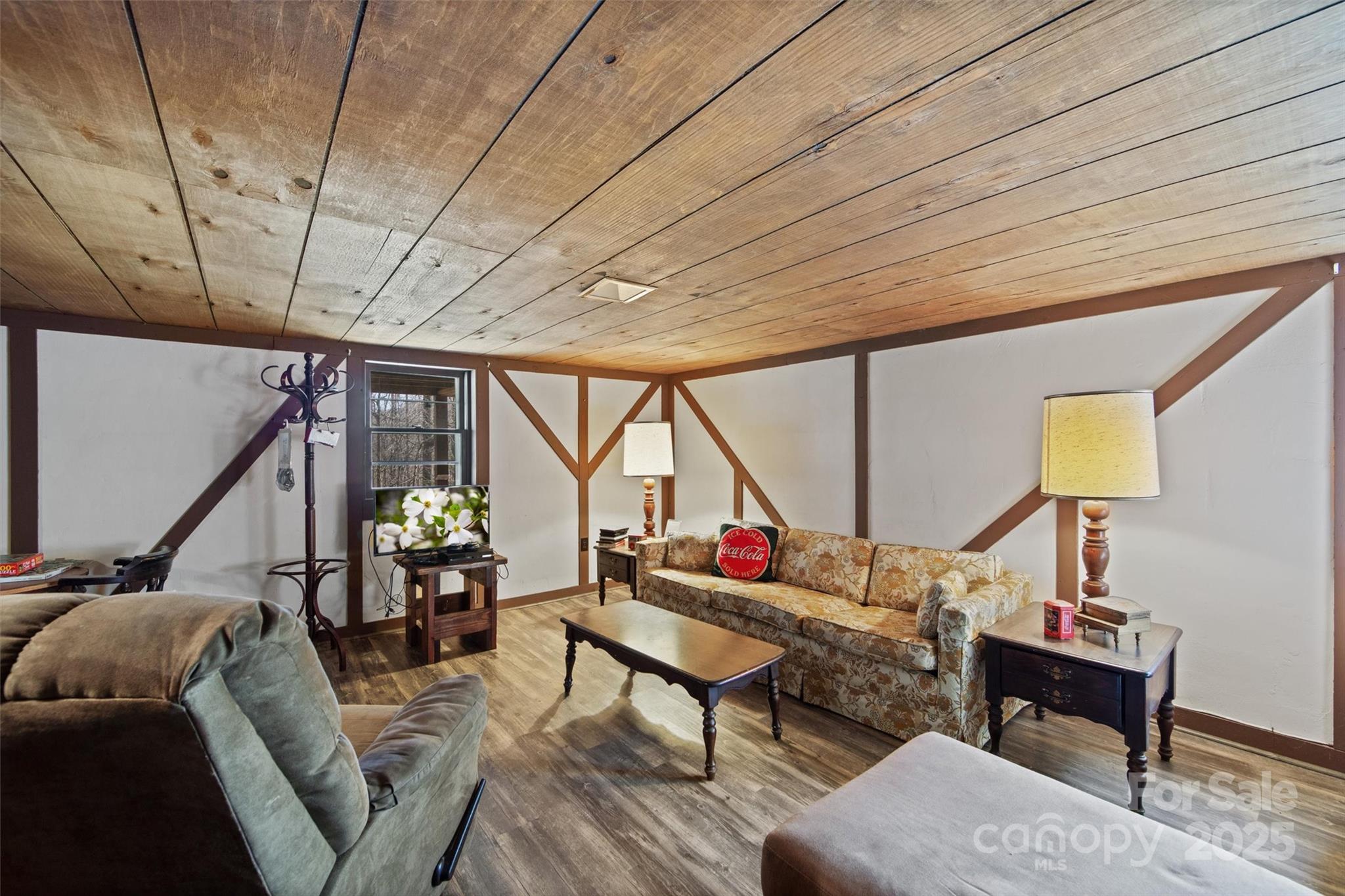 679 Locust Drive Maggie Valley NC 28751