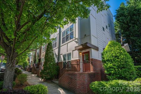 1012 Skyline View Way Charlotte NC 28204