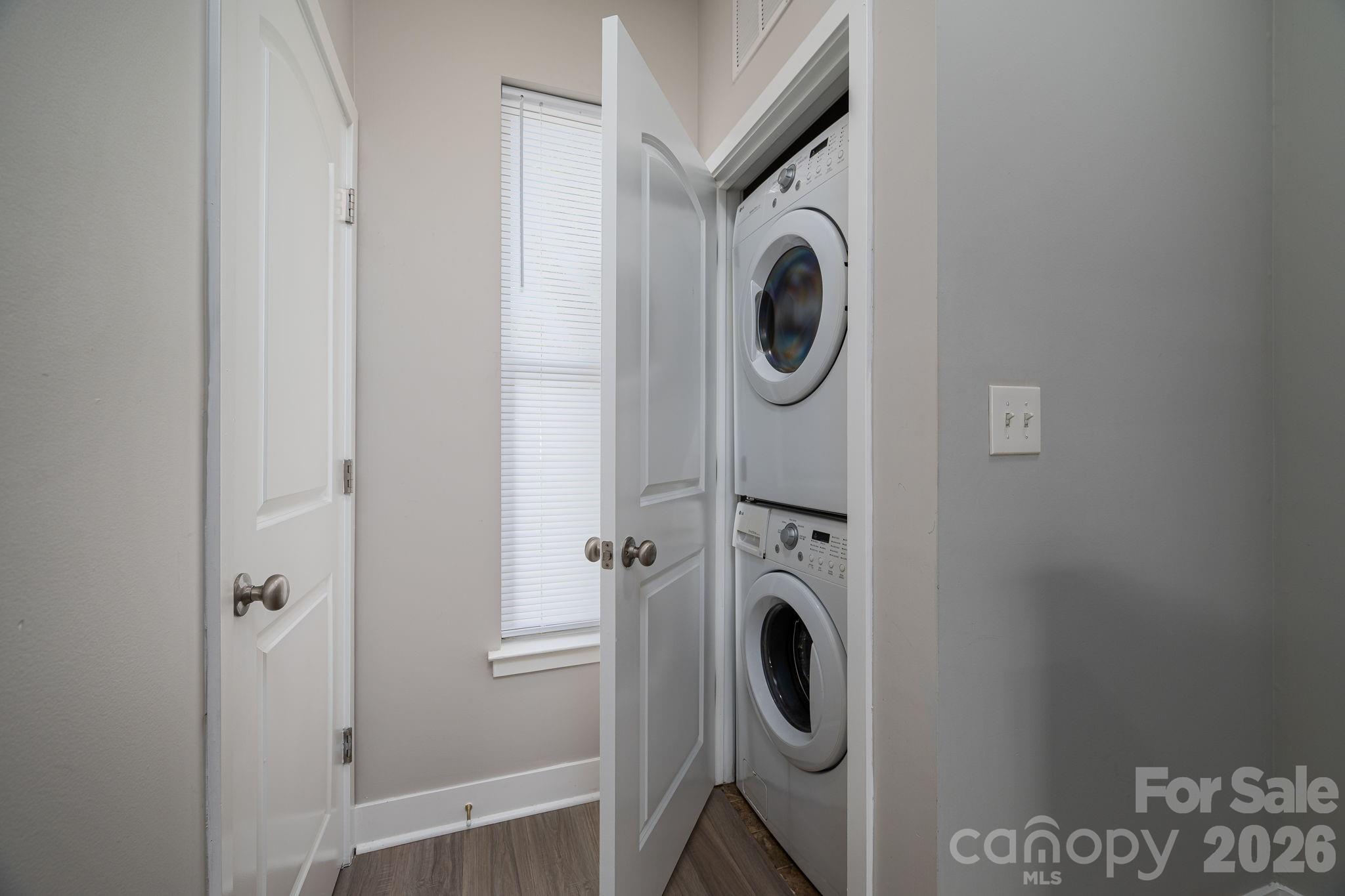 1012 Skyline View Way Charlotte NC 28204