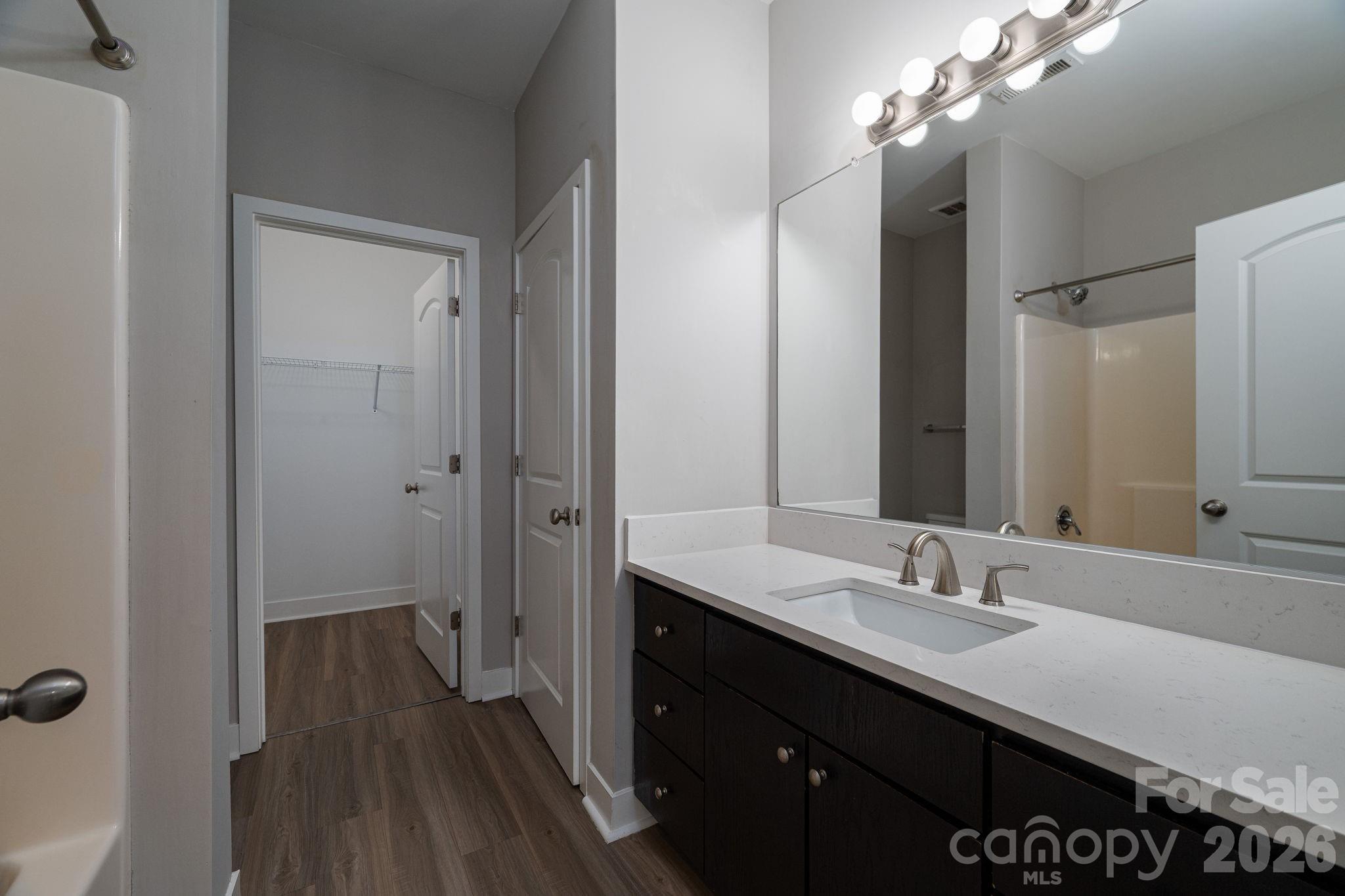1012 Skyline View Way Charlotte NC 28204