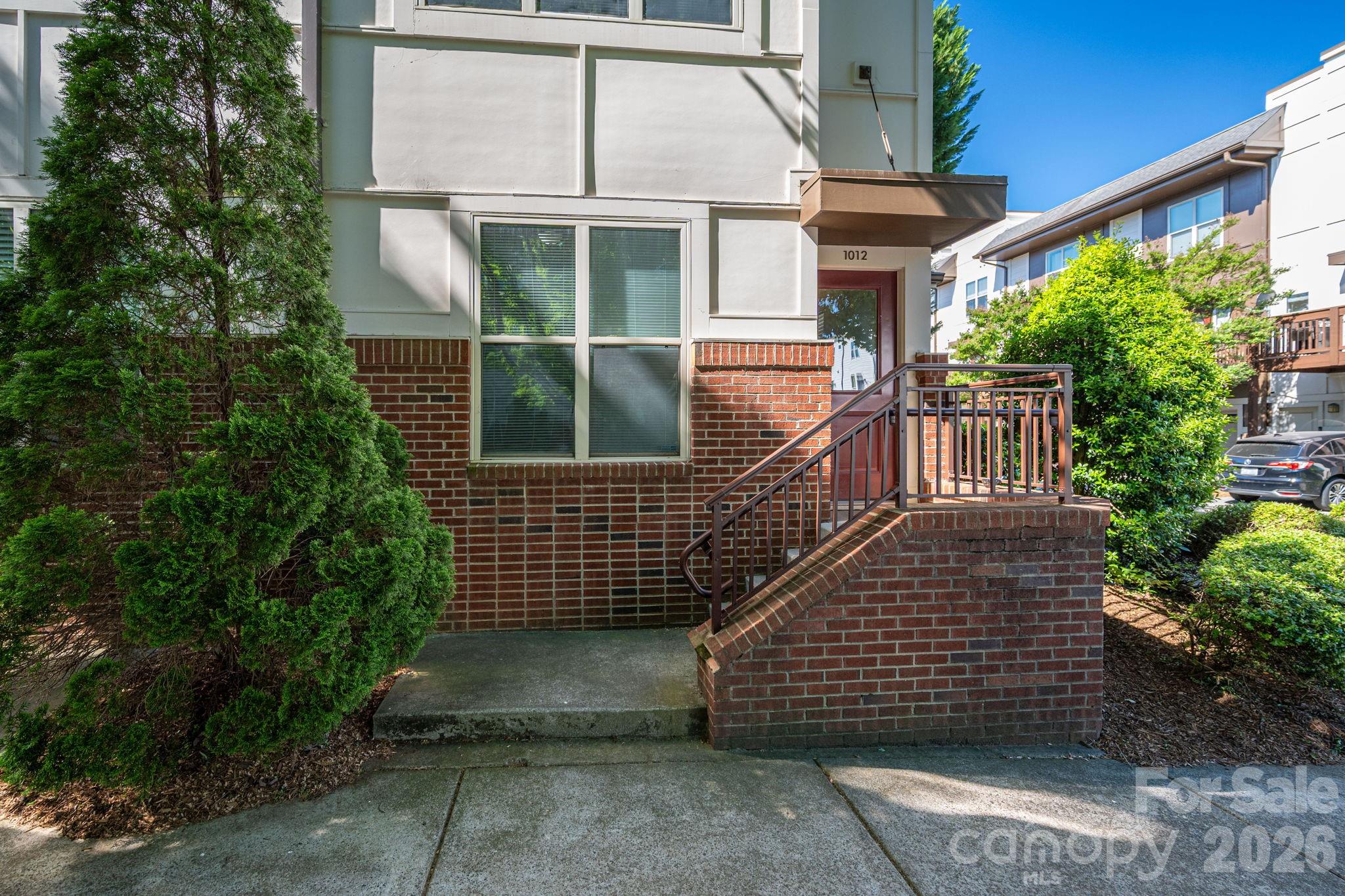 1012 Skyline View Way Charlotte NC 28204